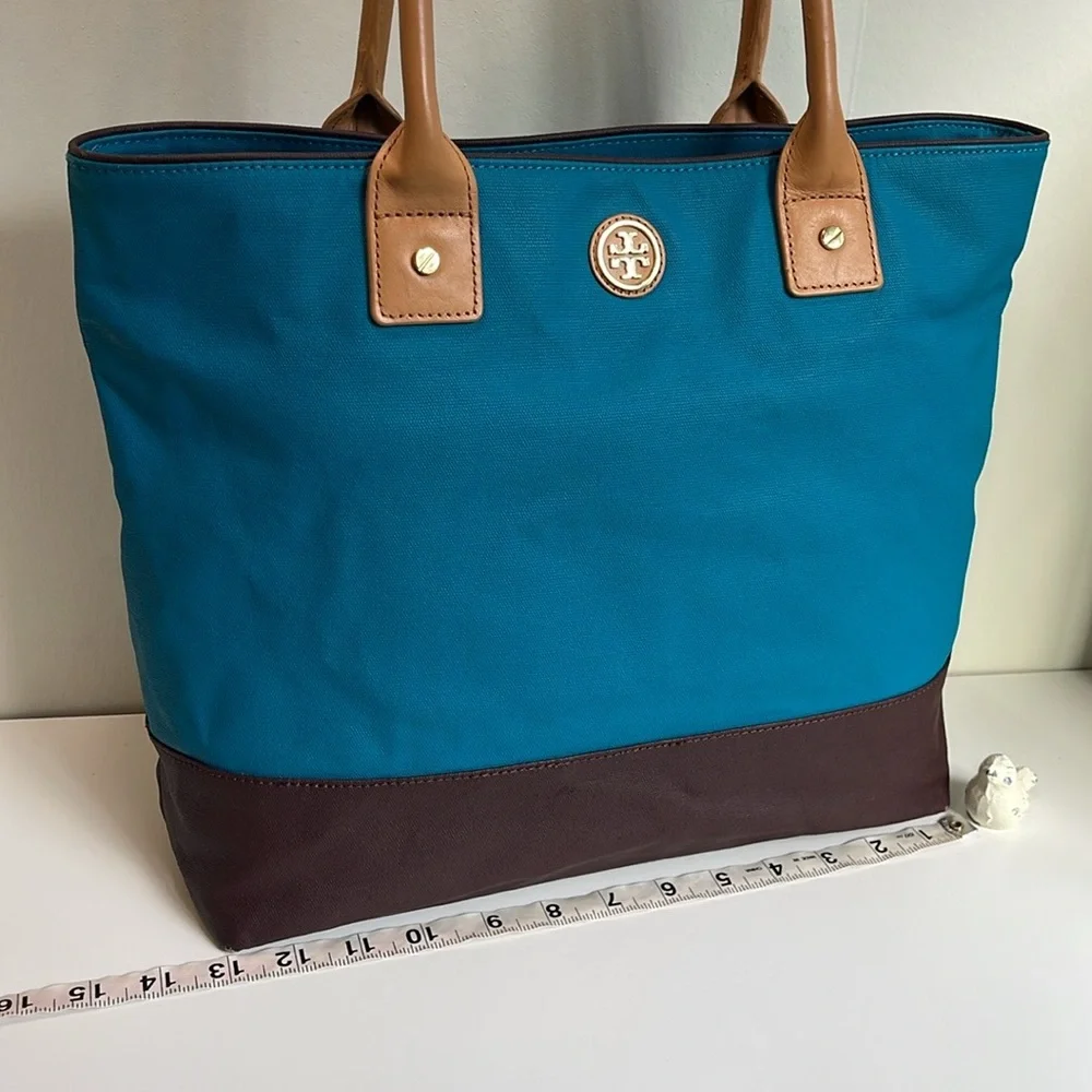 Tory Burch Jaden Canvas And Leather Tote
